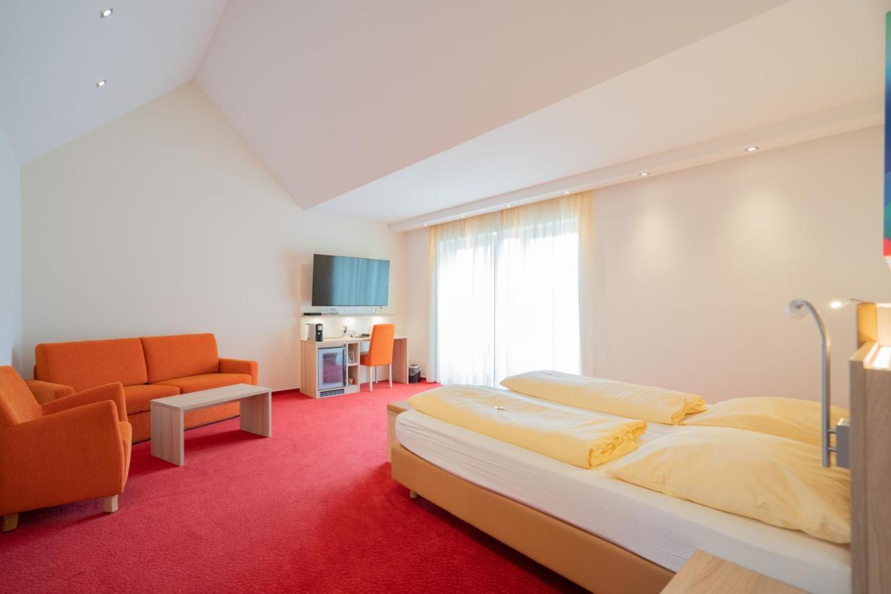 Hotel Adler - Paulas Alb Эинген Экстерьер фото