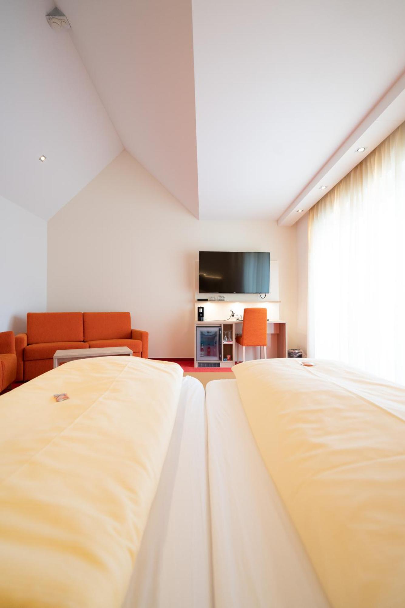 Hotel Adler - Paulas Alb Эинген Номер фото
