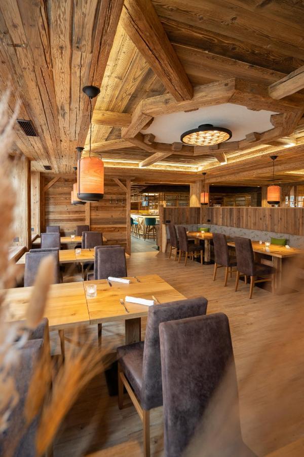 Hotel Adler - Paulas Alb Эинген Экстерьер фото